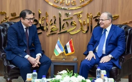 سبل التعاون بين مصر وأوزبكستان في مجال الأدوية تحت المجهر باجتماع رئيس هيئة الدواء والسفير الأوزبكي