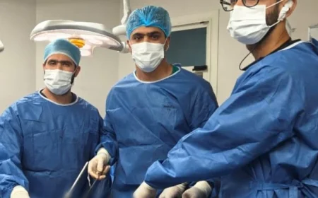 لأول مرة في مجمع الإسماعيلية الطبي إجراء عملية ويبل بالمنظار الجراحي لسيدة مسنة