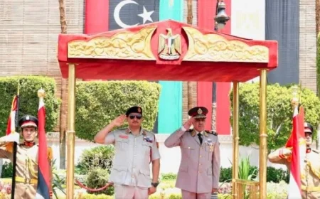 رئيس الأركان يقدم تهانيه لصدام حفتر على تعيينه كنائب للقائد العام للجيش الوطني الليبي