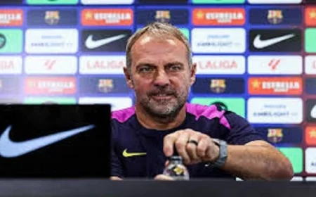 فليك واثق في تسجيل نجوم برشلونة الجدد قبل بداية الدوري الإسباني