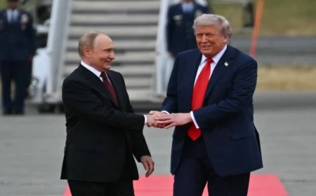 ترامب وبوتين يختتمان قمتهما حول نزاع أوكرانيا ويغادران ألاسكا