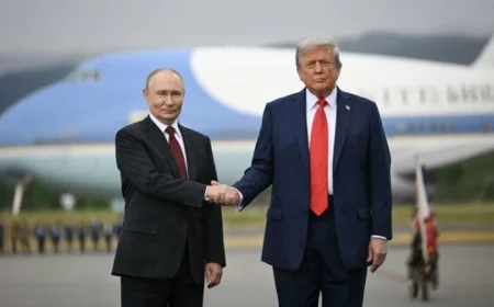 ترامب يصف اجتماعاً مثمراً للغاية مع بوتين