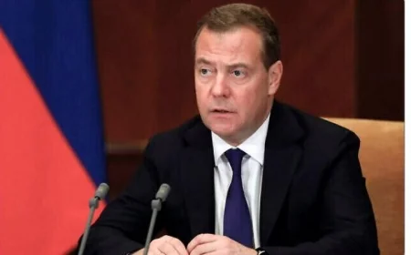 قمة ألاسكا تكشف موقف ترامب من تجنب تصعيد الضغوط على روسيا وفقاً لميدفيديف