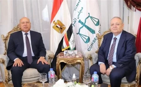 رئيس مجلس الدولة يثني على جهود وزارتي النقل والصناعة خلال استقباله لكامل الوزير