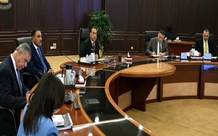 مدبولي يوجه المحافظين بسرعة تشكيل لجان لحصر وحدات الإيجار القديم