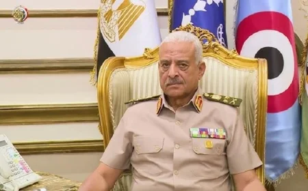 فيديو مثير: وزير الدفاع يشارك في المشروع التعبوي لهيئة الاستخبارات العسكرية