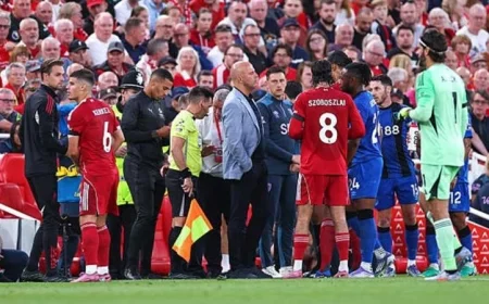 تحقيقات الشرطة في إساءة عنصرية تطال لاعب بورنموث