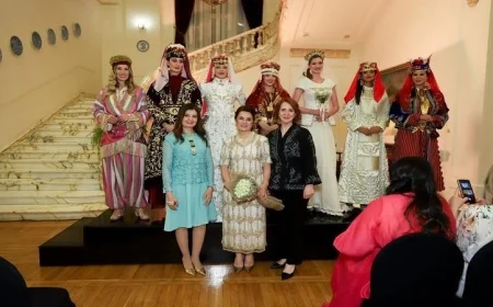 انطلاق مهرجان مسرح الغرفة والفضاءات المغايرة بأول عرض لـ”النهاية السعيدة” في الدورة الثالثة