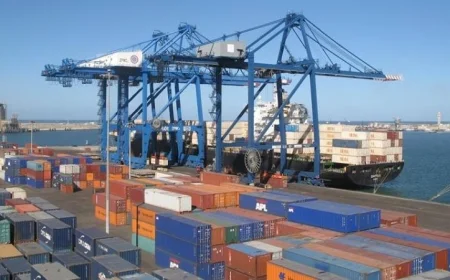 موانئ البحر الأحمر تستقبل 10 آلاف طن من البضائع العامة والمتنوعة