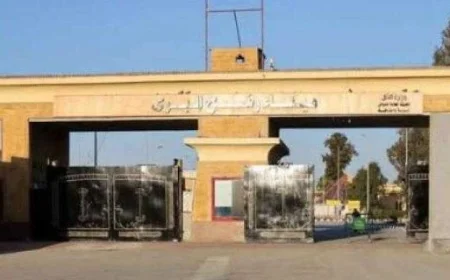 20 شاحنة مساعدات إماراتية تصل إلى كرم أبو سالم لدعم الفلسطينيين في قطاع غزة