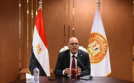 وزير العمل يطلق ندوة توعوية حول قانون العمل الجديد