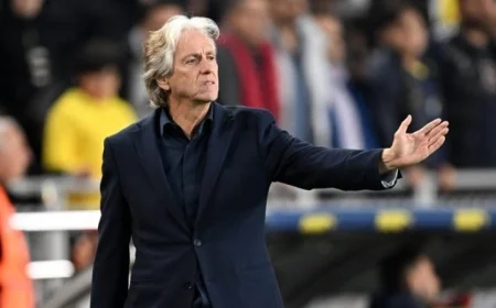 جيسوس يسعى للتتويج بكأس السوبر السعودي مع النصر