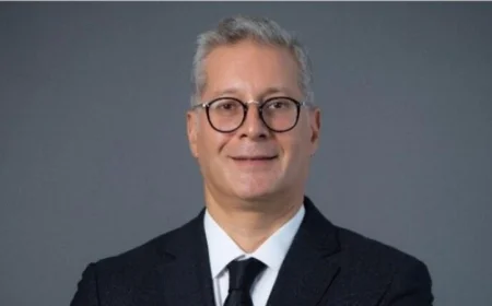 وزير البترول يسلط الضوء على دور البتروكيماويات كعنصر أساسي في المنتجات اليومية