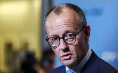 المستشار الألماني يحدد موعد الاجتماع المرتقب بين بوتين وزيلينسكي