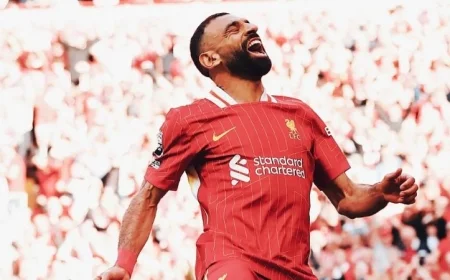 محمد صلاح يتصدر التشكيل المثالي للدوري الإنجليزي لموسم 2024-2025