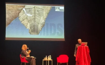 زاهي حواس يوقع روايته المثيرة خوفو وذات العيون الذهبية في إيطاليا