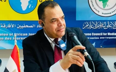 أيمن عدلي يؤكد أن الأخلاقيات والمهنية هما مفتاح بناء الثقة مع الجمهور في الإعلام