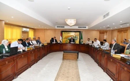 محافظ الفيوم يقود اجتماعاً مهماً للجنة تعزيز حماية الطفولة