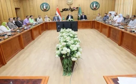 محافظ بورسعيد يناقش سبل تطبيق قانون الإيجارات الجديد رقم 164 لعام 2025