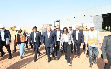 وزير الصناعة ووزيرة البيئة يزوران المجمع المتكامل لإدارة المخلفات بالعاشر من رمضان