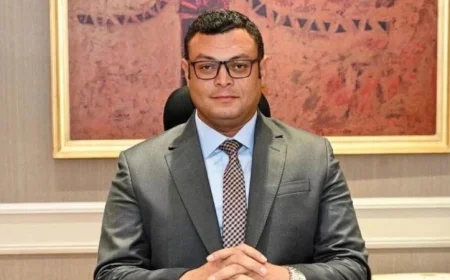 متابعة وزير الإسكان لتطور بناء 105 آلاف وحدة سكنية في أكتوبر الجديدة