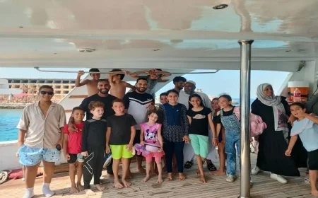 رحلة بحرية للطلاب المتميزين بتنظيم مسجد الميناء الكبير بالغردقة