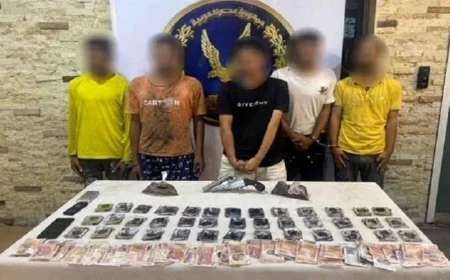 القبض على 5 أشخاص لتعاطي المخدرات في قلب القاهرة