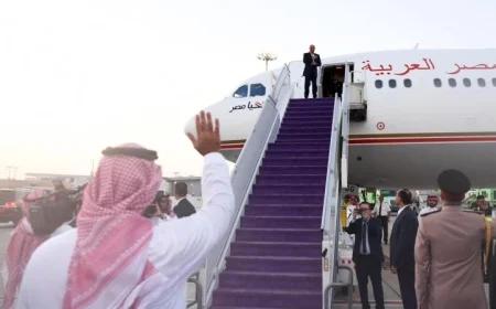 عودة الرئيس السيسي إلى الوطن بعد زيارة سريعة للسعودية