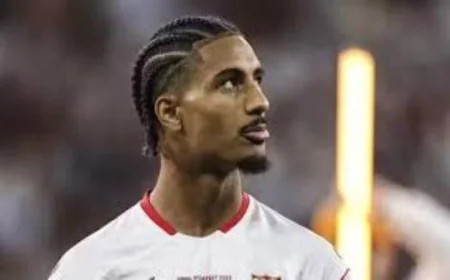 ليفركوزن يقوي صفوفه بدفاع فرنسي بارز بضم لويك بادي من إشبيلية