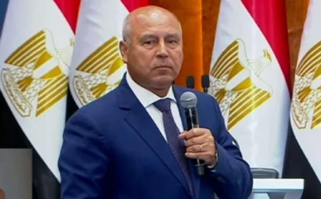 وزير الصناعة والنقل يلتقي المستثمرين الصناعيين في الإسكندرية غدا لبحث فرص الاستثمار