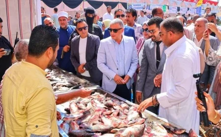محافظ الإسماعيلية يدشن مبادرة أسماك البلد لأهل البلد في أبوصير