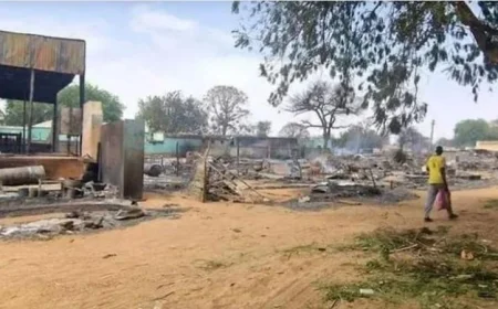 السعودية تدين الهجوم على شاحنات برنامج الأغذية العالمي في السودان