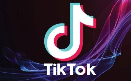 الذكاء الاصطناعي يتولى مهمة الإشراف على محتوى تيك توك في بريطانيا