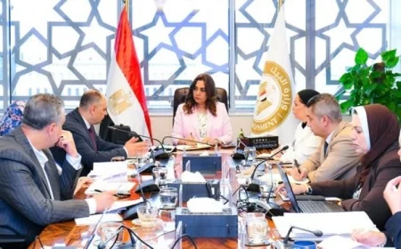 عوض تستعرض تحضيرات مصر لاستضافة مؤتمر بيئة المتوسط وحماية من التلوث