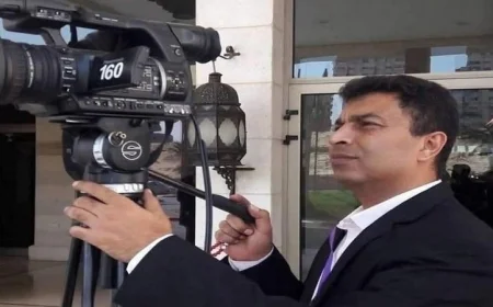 استشهاد الصحفي الفلسطيني خالد المدهون برصاص قوات الاحتلال شمال غزة