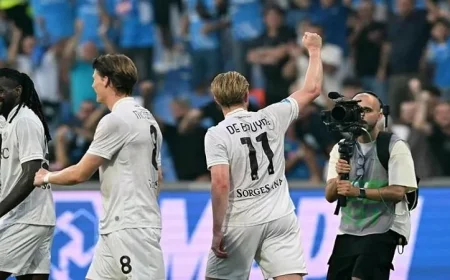 نابولي يتألق ويفوز بثنائية نظيفة على ساسولو في الدوري الإيطالي