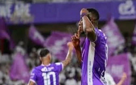 العين يحقق فوزًا مثيرًا على دبا ويتربع على قمة الدوري الإماراتي