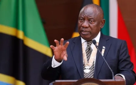 رئيس جنوب إفريقيا يدعو لعقد اجتماعات عاجلة بين كييف وموسكو لوقف الحرب