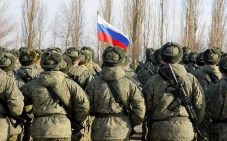 عودة 146 جنديا روسيا محررا من الأسر في أوكرانيا إلى موسكو على متن طائرة