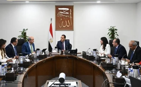 مدبولي يؤكد أن مشروع مبنى 4 بمطار القاهرة الدولي يمثل نقلة نوعية في تحسين مستوى الخدمات الجوية