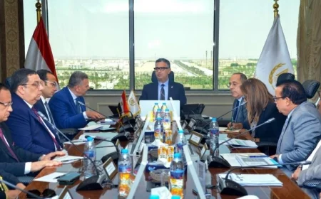 وزير التموين يواصل متابعة سير العمل مع رؤساء شركات المضارب لضمان الكفاءة والانتظام