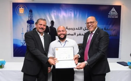 توزيع 97 شهادة من وزير العمل على خريجي الدورات التدريبية المجانية في قطاع البترول