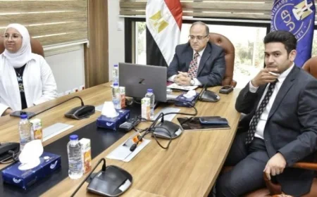 رئيس هيئة الدواء يناقش تعزيز التعاون الدوائي مع نظيره الأوزبكي