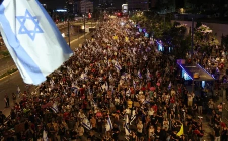 350 ألف إسرائيلي يطالبون نتنياهو بإبرام صفقة للإفراج عن الرهائن وإنهاء الحرب