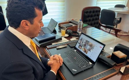 وزير الشباب والرياضة يراقب عن كثب استعدادات إطلاق مبادرة الكيانات في الشارع