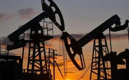 انخفاض أسعار النفط مع تحليل السوق لتوقعات الطلب في أمريكا