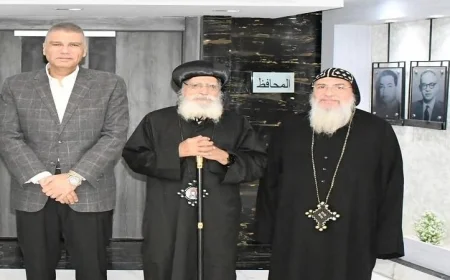 محافظ أسوان يرحب بأسقف ورئيس دير القديس الأنبا باخوميوس في زيارة مميزة