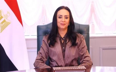 وزيرة التضامن الاجتماعي تتابع تأثير حادث انقلاب قطار بمطروح