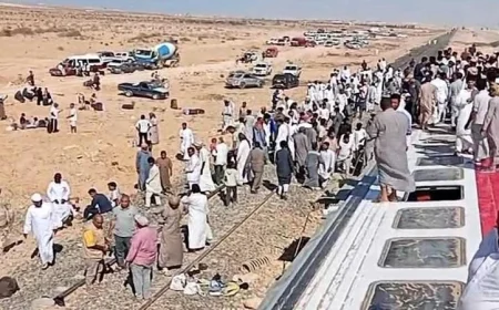 وزير النقل يُطلق لجنة فنية للتحقيق في أسباب حادث قطار مطروح