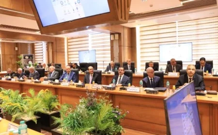 عاشور يدعو للاستعداد المبكر للعام الدراسي ويعلن الجداول الدراسية مسبقاً